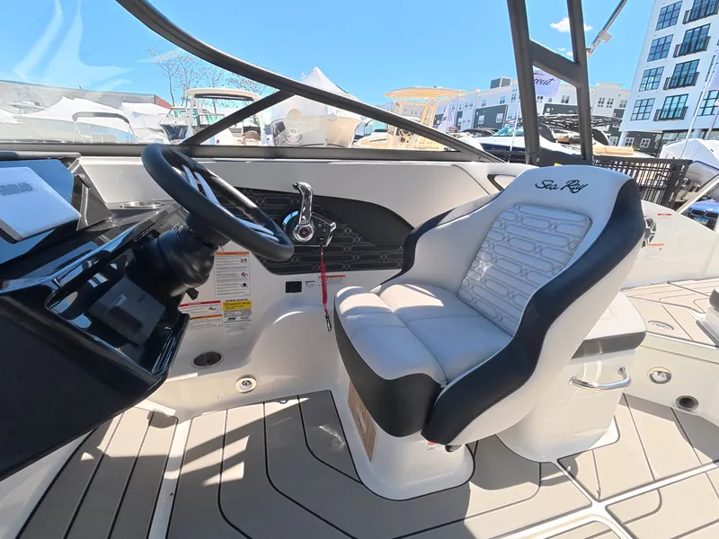 Slide: The Image of Sea Ray SPX 210 Outboard 2026 - 25