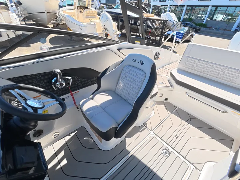 Slide: The Image of Sea Ray SPX 210 Outboard 2026 - 27