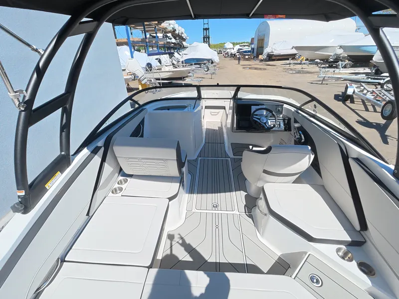 Slide: The Image of Sea Ray SPX 210 Outboard 2026 - 8