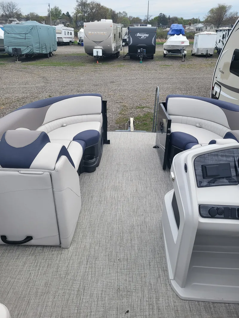 Slide: The Image of Avalon 2385 LSZ 2023 - 11