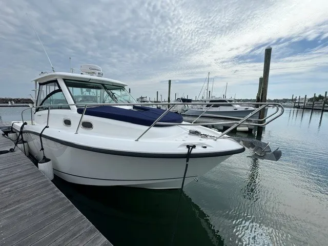 Slide: The Image of Boston Whaler 315 CONQUEST 2016 - 2