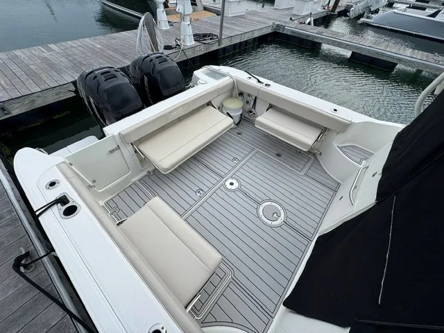 Slide: The Image of Boston Whaler 315 CONQUEST 2016 - 5