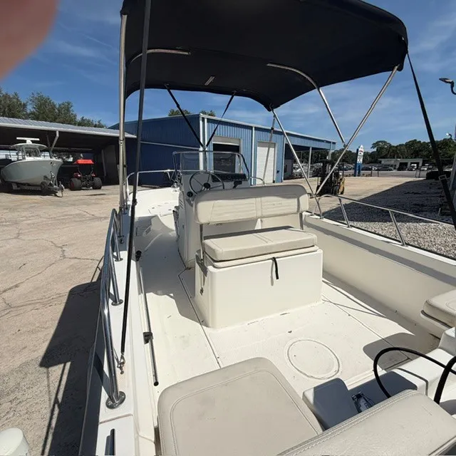 Slide: The Image of Boston Whaler 170 MONTAUK 2018 - 5