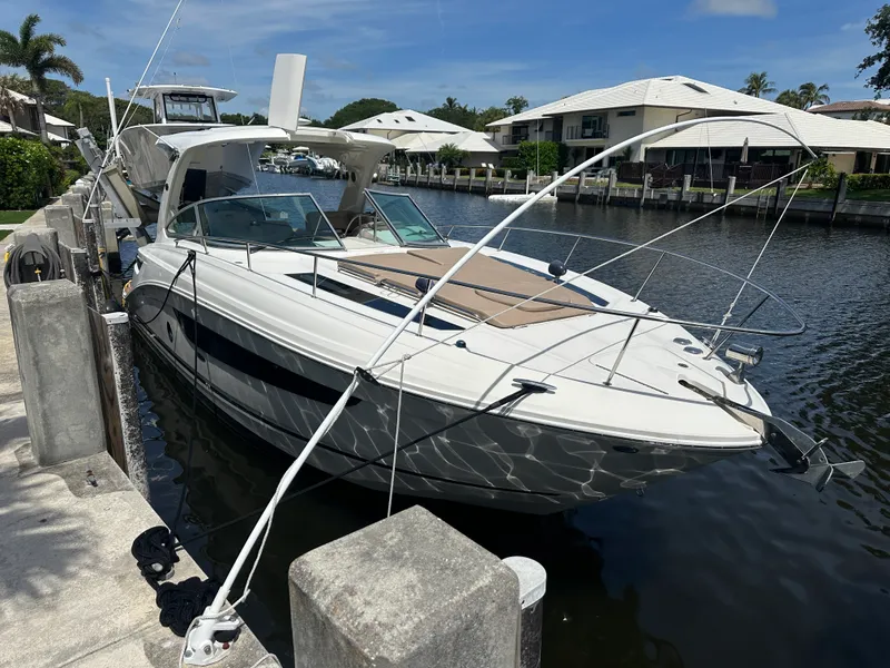 Slide: The Image of Sea Ray 350 SUNDANCER 2017 - 2