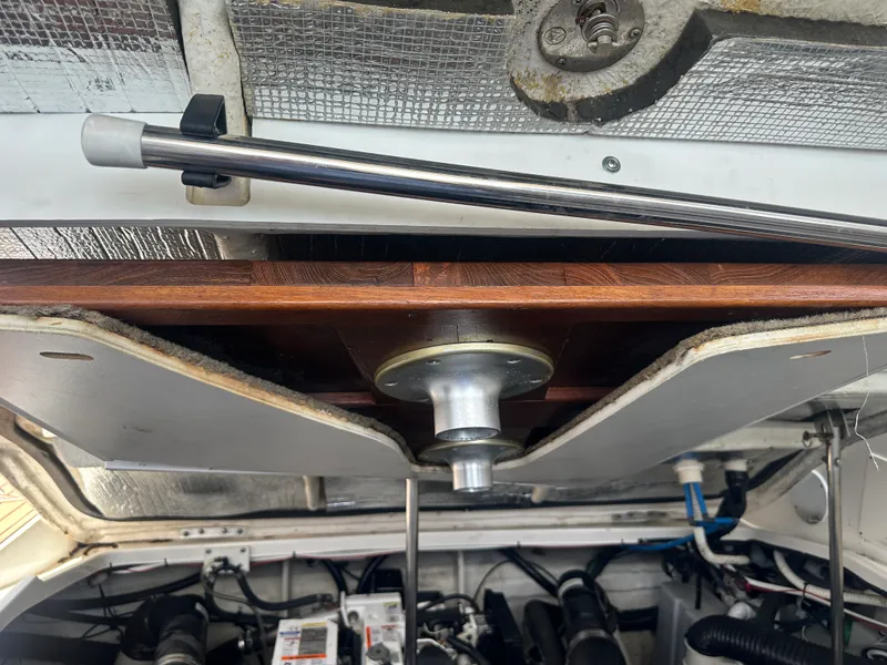 Slide: The Image of Sea Ray 350 SUNDANCER 2017 - 27