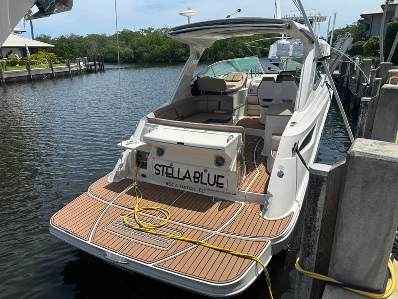 Slide: The Image of Sea Ray 350 SUNDANCER 2017 - 4