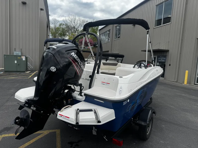 Slide: The Image of Bayliner ELEMENT E16 2019 - 3