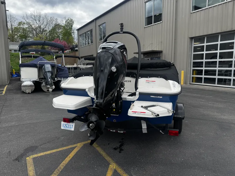 Slide: The Image of Bayliner ELEMENT E16 2019 - 4