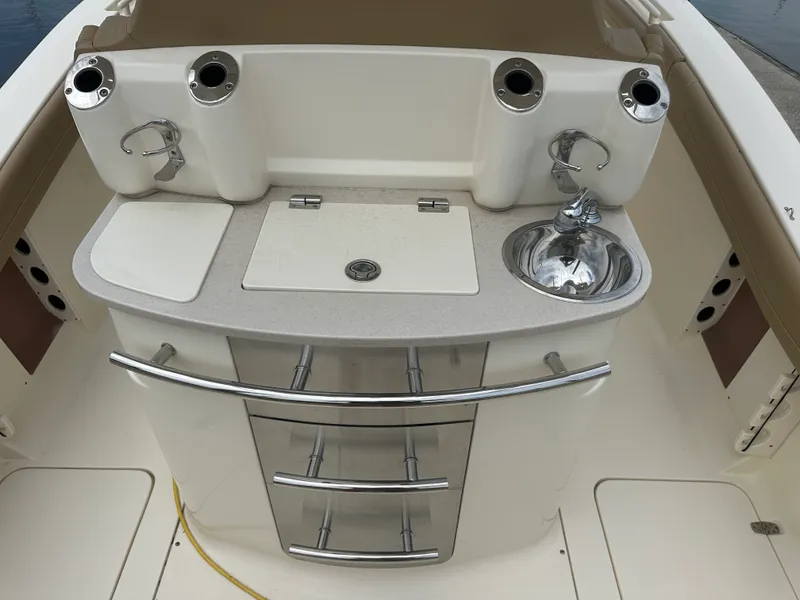 Slide: The Image of Scout 275 LXF 2019 - 11
