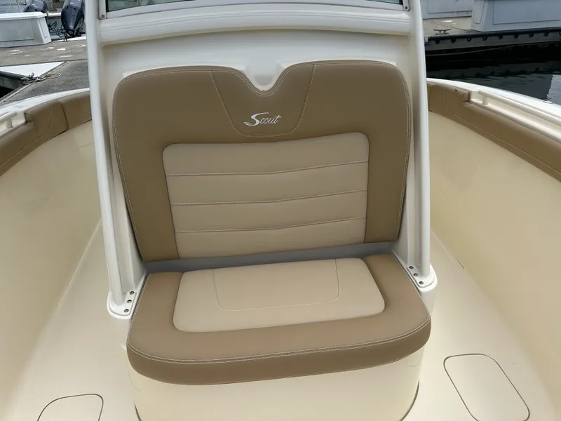 Slide: The Image of Scout 275 LXF 2019 - 15