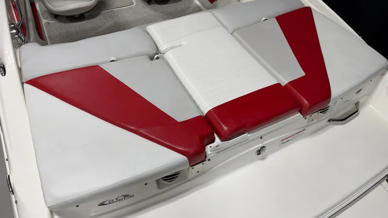 Slide: The Image of Glastron 205 GT 2008 - 15