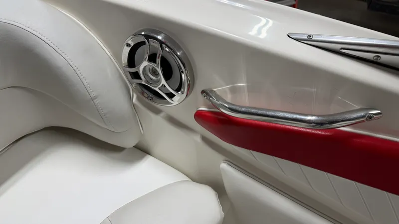 Slide: The Image of Glastron 205 GT 2008 - 27