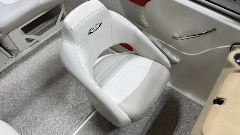 Slide: The Image of Glastron 205 GT 2008 - 34