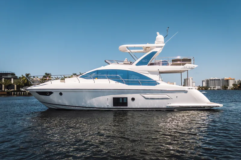 Slide: The Image of Azimut 50 FLY 2021 - 2