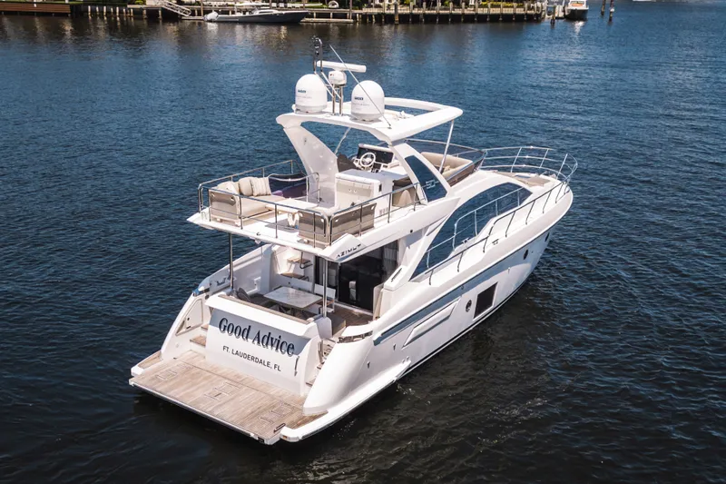 Slide: The Image of Azimut 50 FLY 2021 - 8