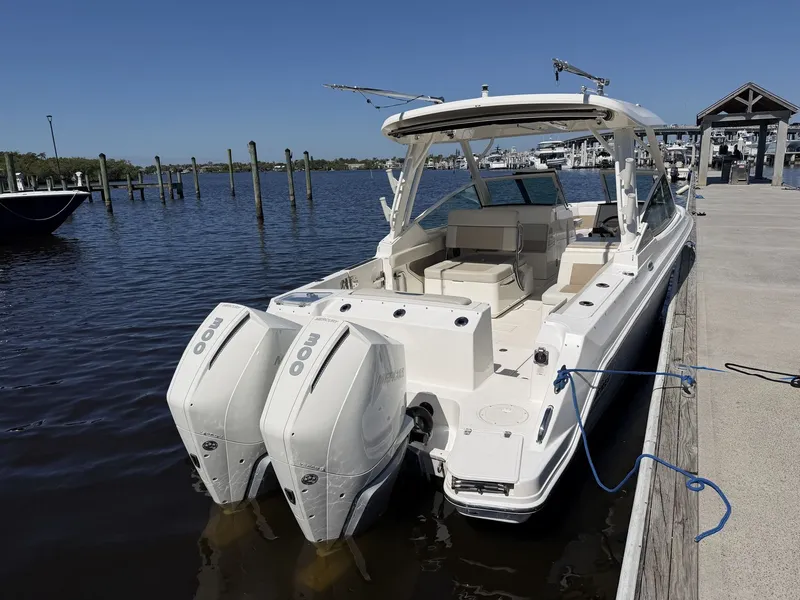 Slide: The Image of Boston Whaler 280 VANTAGE 2021 - 17