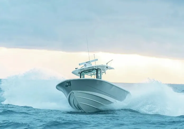 The Image of Boston Whaler 330 Outrage 2027 - 0