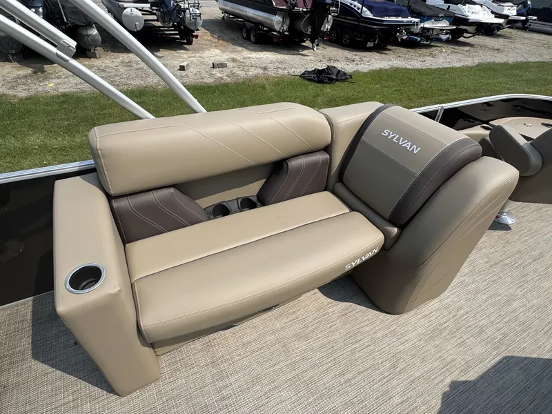 Slide: The Image of Sylvan MIRAGE 8520 2025 - 13