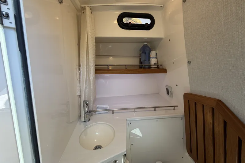 Slide: The Image of Boston Whaler 350 REALM 2024 - 86