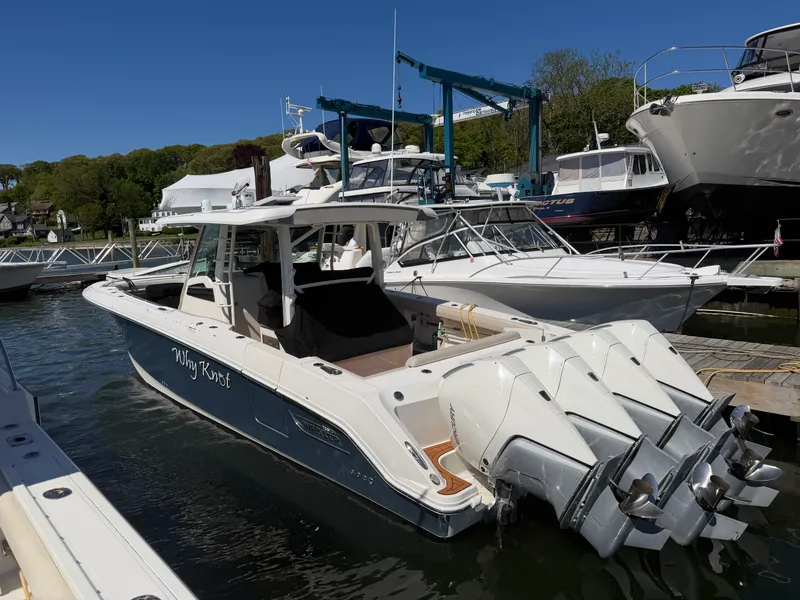 The Image of Boston Whaler 380 OUTRAGE 2021 - undefined