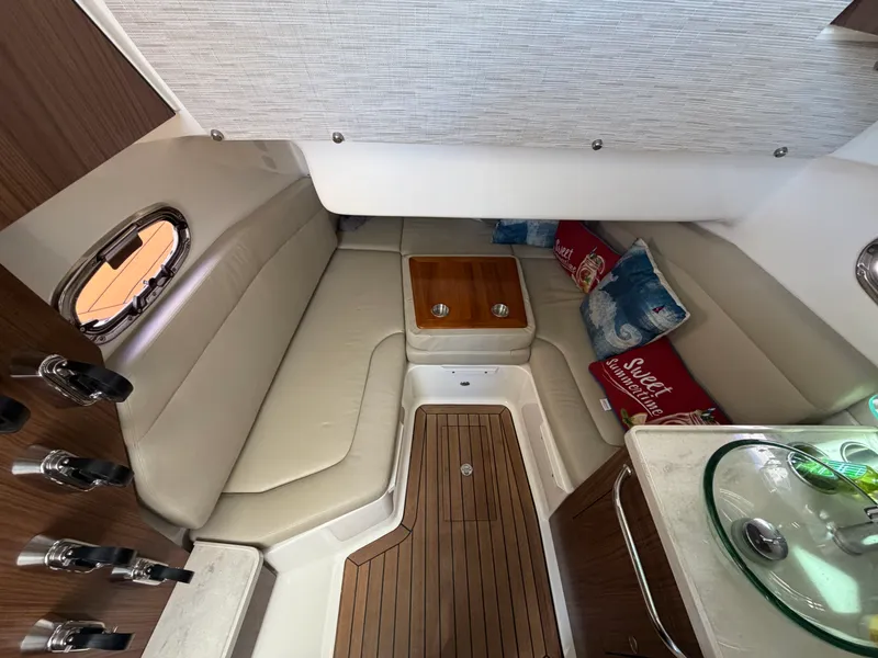 Slide: The Image of Boston Whaler 380 OUTRAGE 2021 - 52