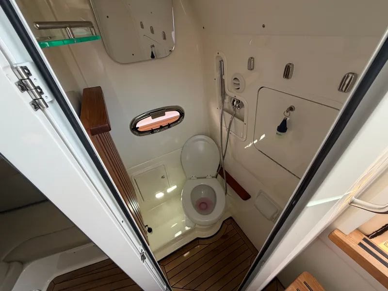 Slide: The Image of Boston Whaler 380 OUTRAGE 2021 - 58