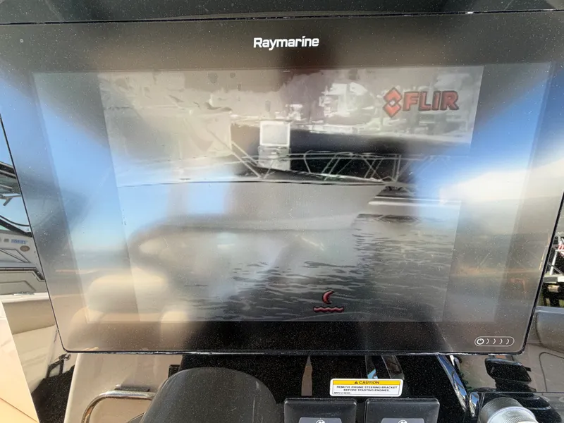 Slide: The Image of Boston Whaler 380 OUTRAGE 2021 - 59