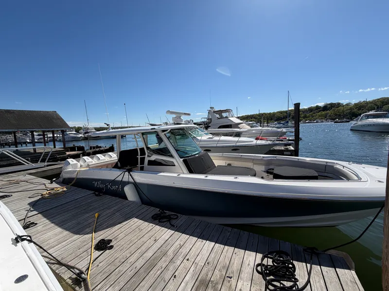 Slide: The Image of Boston Whaler 380 OUTRAGE 2021 - 64