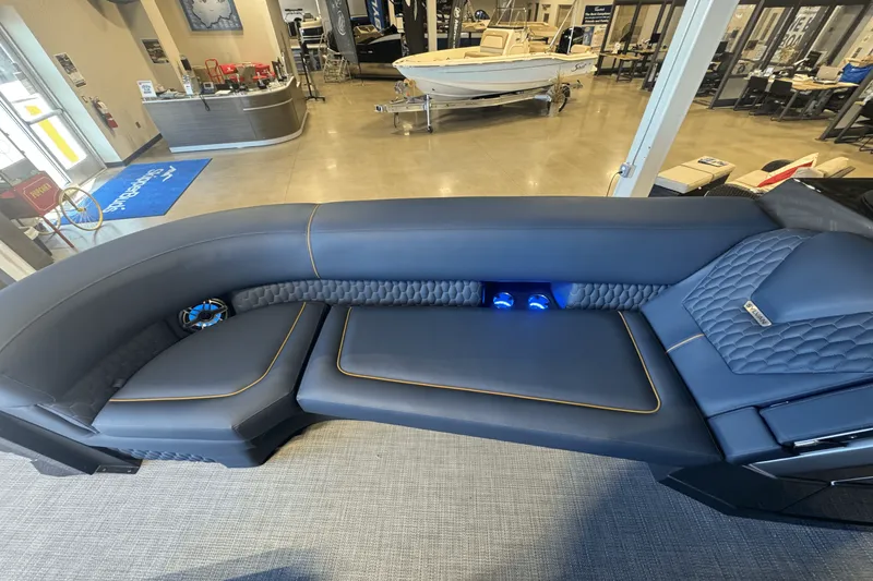 Slide: The Image of Sylvan M5 2025 - 8