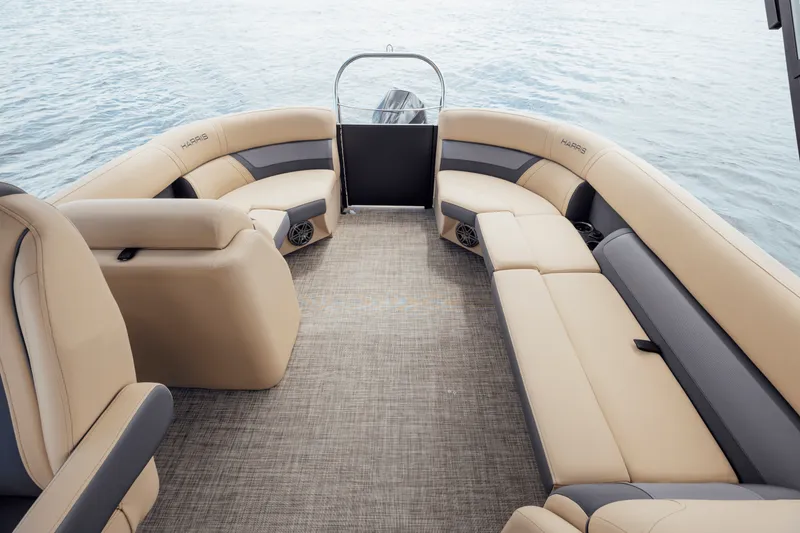 Slide: The Image of Harris 230 Cruiser 2025 - 23