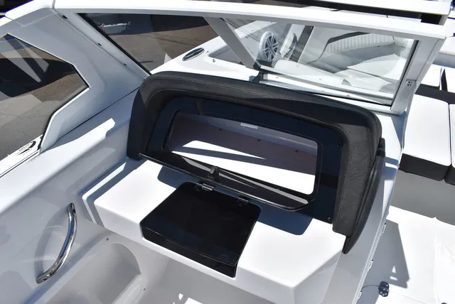 Slide: The Image of Stingray 20 SBX 2026 - 35