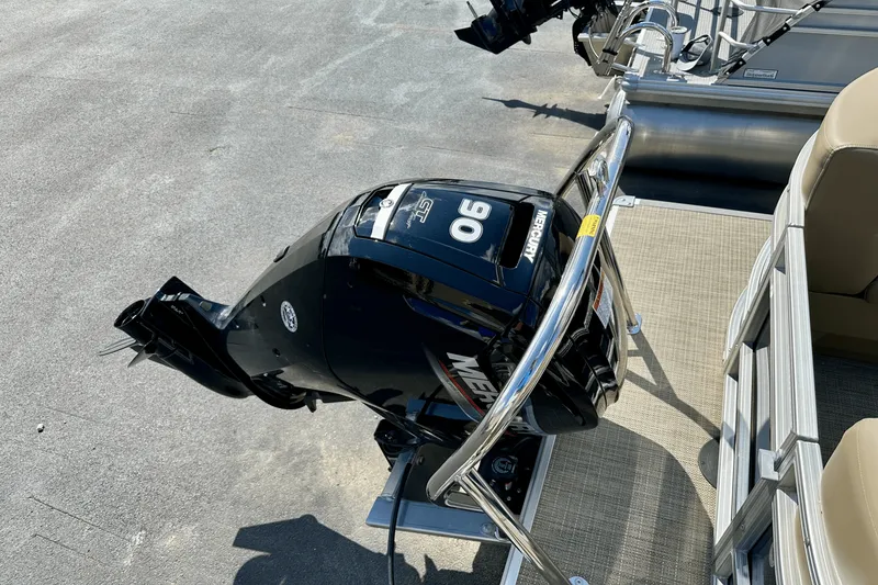 Slide: The Image of Starcraft LX 22 R 2025 - 29