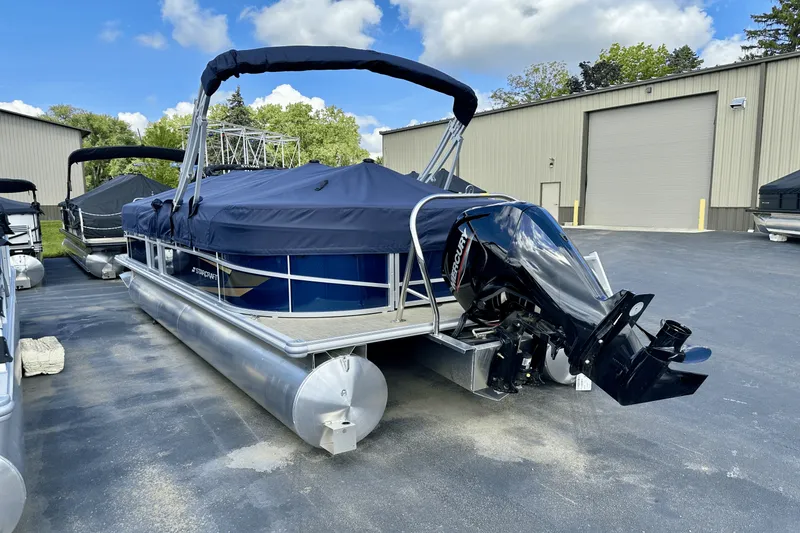 Slide: The Image of Starcraft LX 22 R 2025 - 31