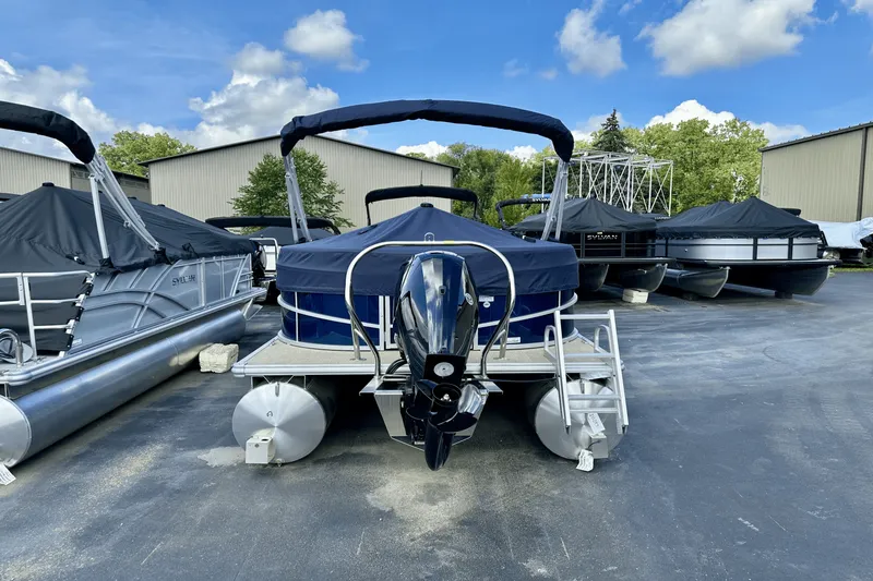 Slide: The Image of Starcraft LX 22 R 2025 - 32