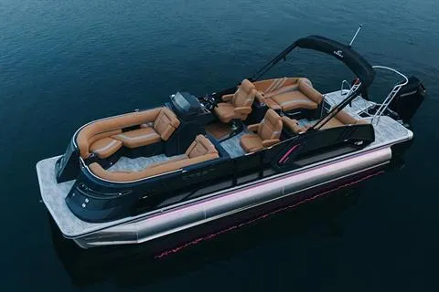 Slide: The Image of Crest Savannah 250 SLS 2025 - 8