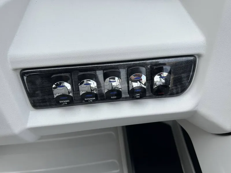Slide: The Image of Avalon LSZ 23 Rear Fish 2027 - 18