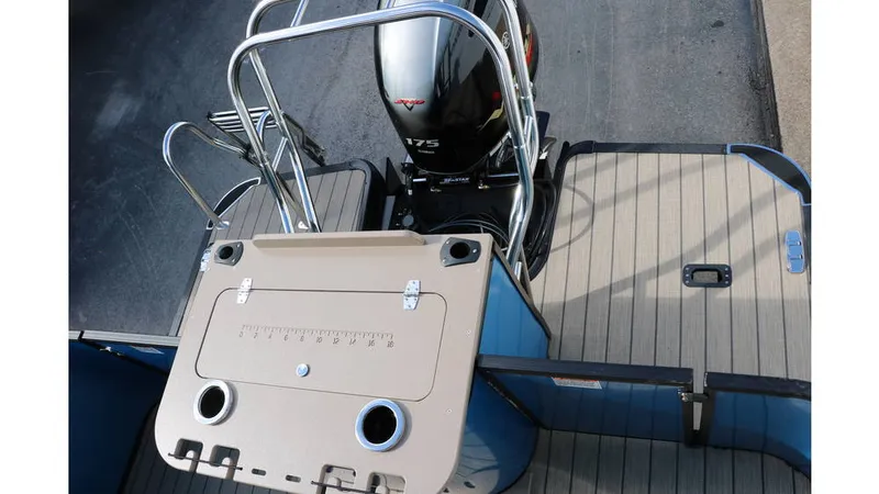 Slide: The Image of Sylvan Mirage X3 Party Fish Tri Toon 2025 - 21