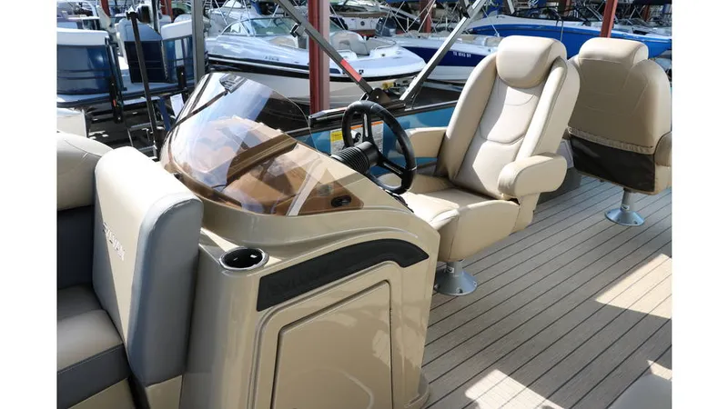 Slide: The Image of Sylvan Mirage X3 Party Fish Tri Toon 2025 - 33