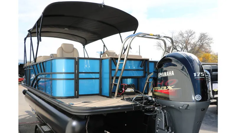 Slide: The Image of Sylvan Mirage X3 Party Fish Tri Toon 2025 - 8