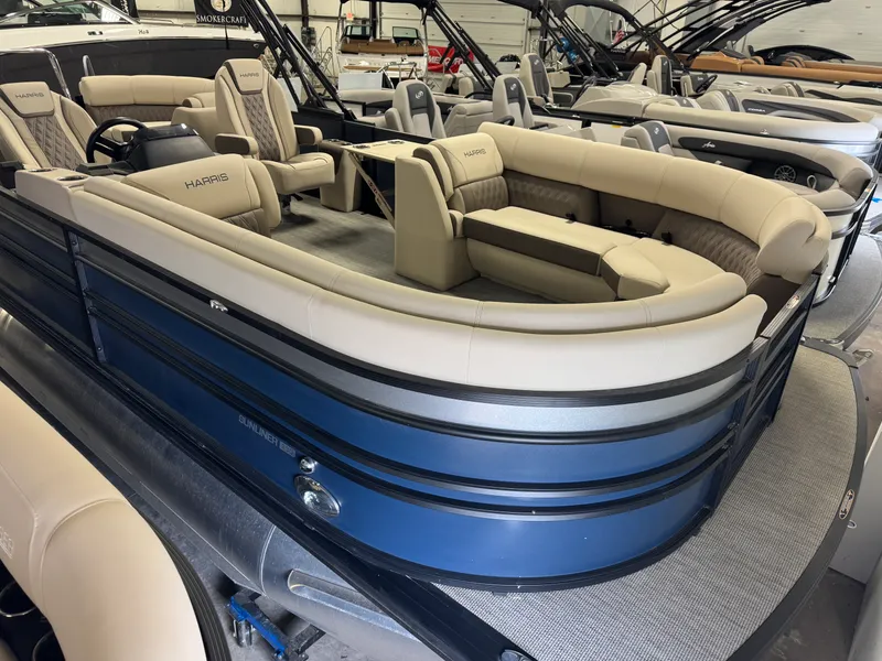 The Image of Harris 230 Sunliner 2025 - 0