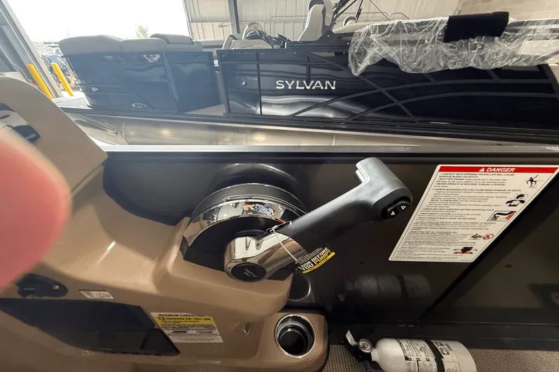 Slide: The Image of Harris 230 Sunliner 2025 - 16