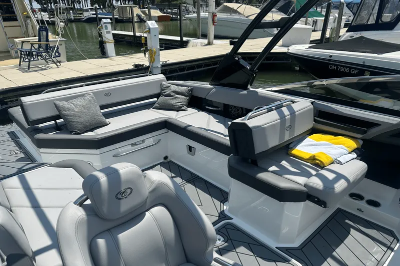 Slide: The Image of Cobalt R6 2021 - 6