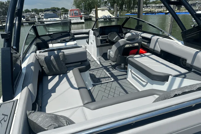 Slide: The Image of Cobalt R6 2021 - 7