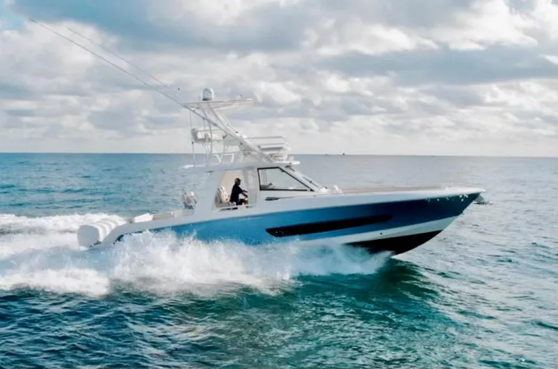 The Image of Boston Whaler 420 Outrage 2017 - 0