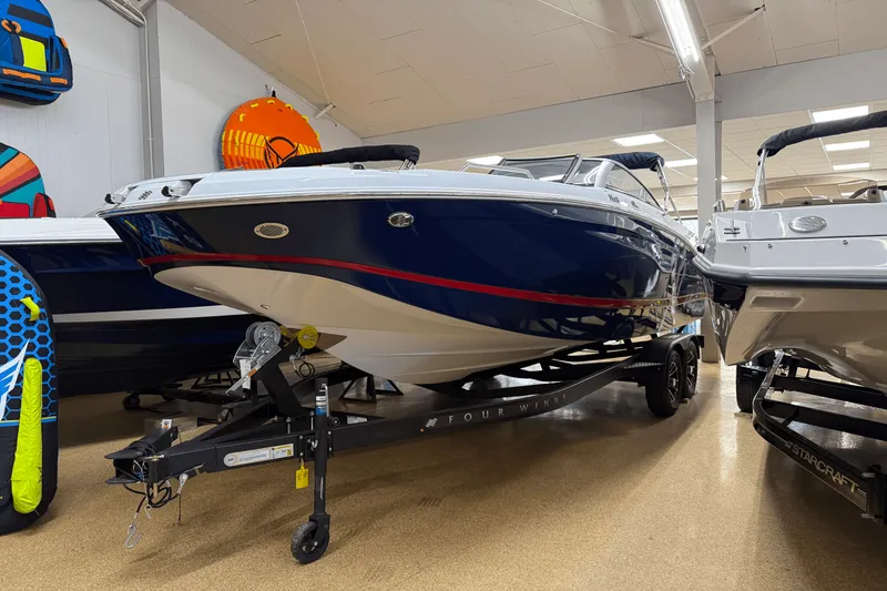 The Image of Four Winns HD3 2025 - 0