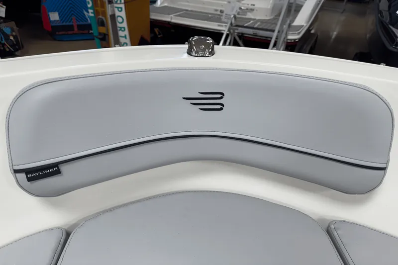 Slide: The Image of Bayliner VR4OB 2025 - 4