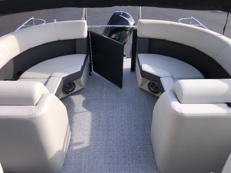 Slide: The Image of Harris 210 Cruiser 2025 - 18