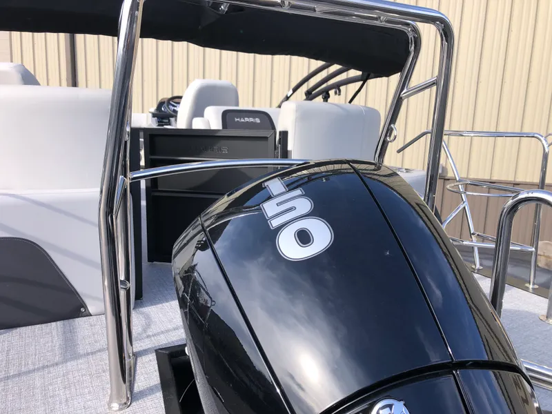 Slide: The Image of Harris 210 Cruiser 2025 - 3