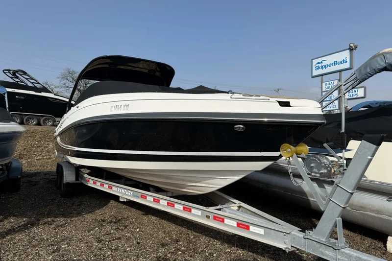 Slide: The Image of Rinker CAPTIVA 276BR 2015 - 16