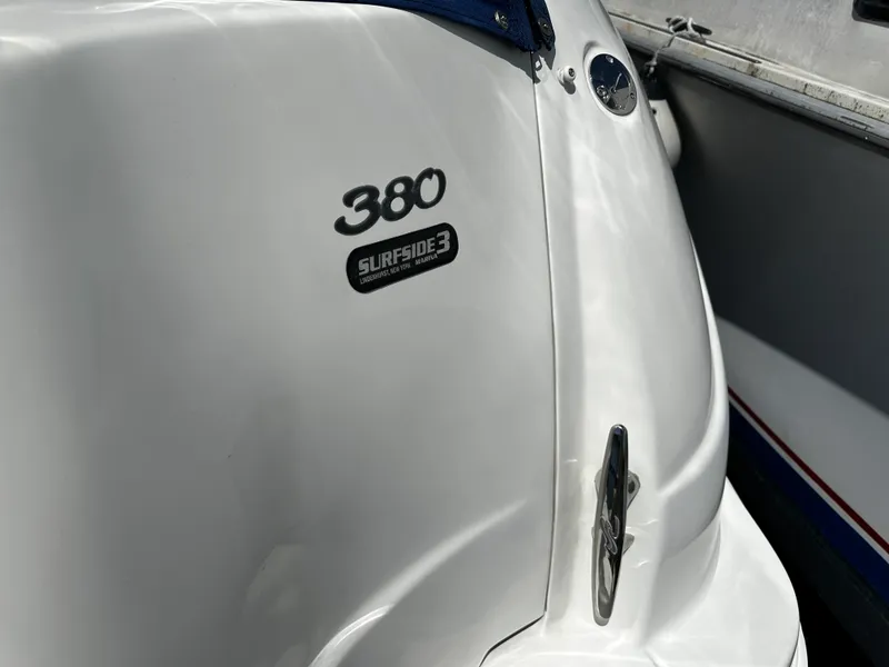 Slide: The Image of Sea Ray 380 Sundancer 2003 - 8